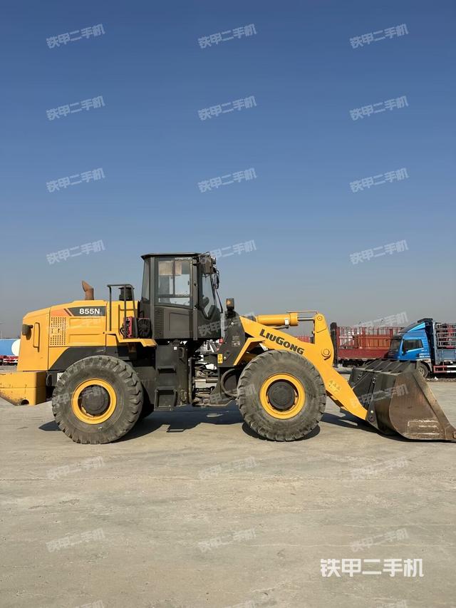 整機(jī)右后45°（整機(jī)外觀及大件）