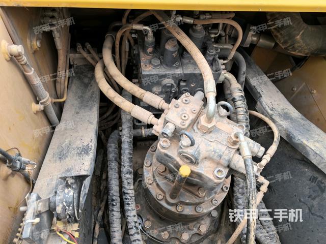 駕駛室頂部俯視（上車部件）