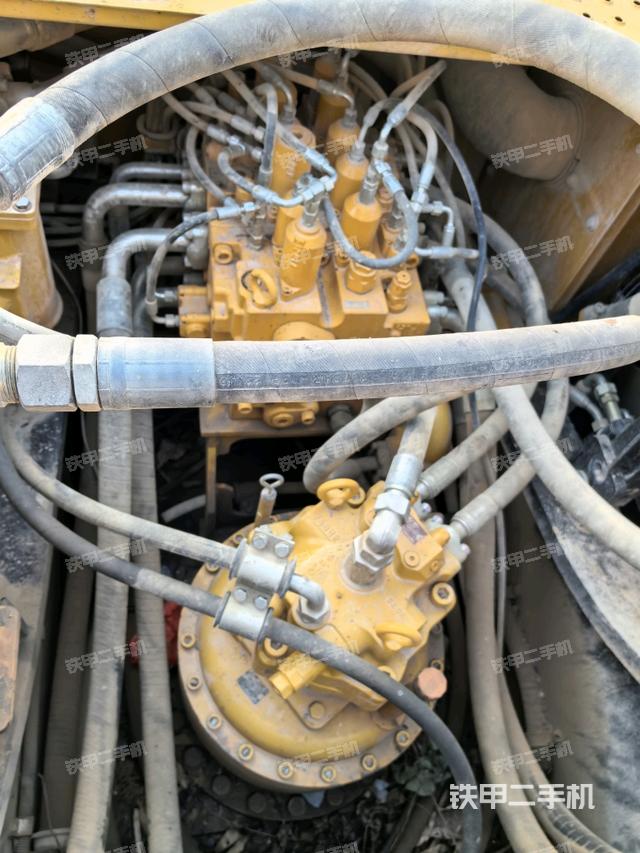 發(fā)動(dòng)機(jī)室(上車部件) 發(fā)動(dòng)機(jī)室(上車部件)