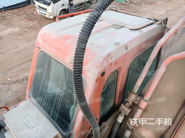 駕駛室頂部俯視（上車部件）