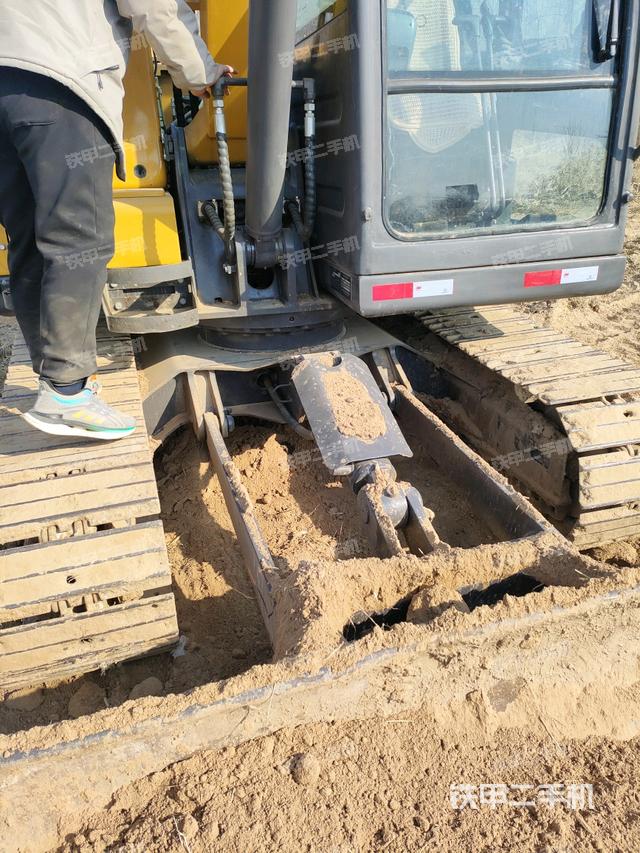 轉盤和下車架正前（工作和回轉裝置）