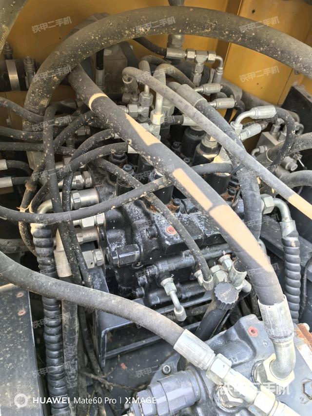 發(fā)動(dòng)機(jī)室（上車部件）