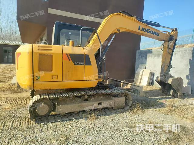 整機右后45°（整機外觀）