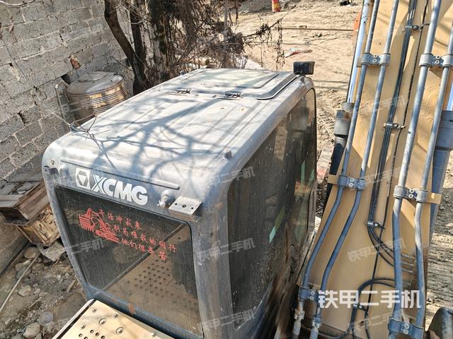 駕駛室頂部俯視（上車(chē)部件）