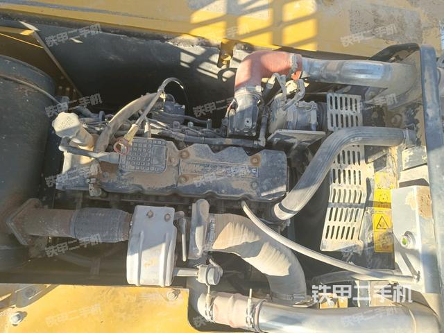 发动机室（上车部件）