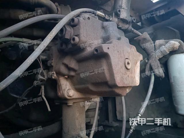 液壓泵斜45?左（大件艙室）