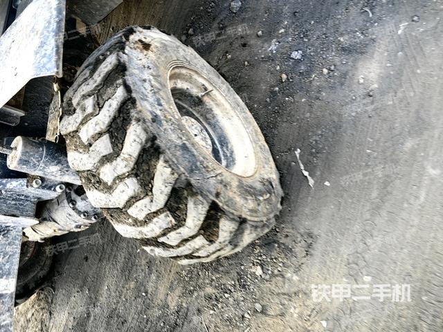 右驅(qū)動(dòng)輪(行走機(jī)構(gòu)) 右驅(qū)動(dòng)輪(行走機(jī)構(gòu))