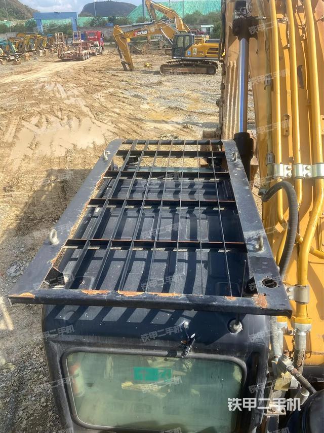 駕駛室頂部俯視（上車部件）