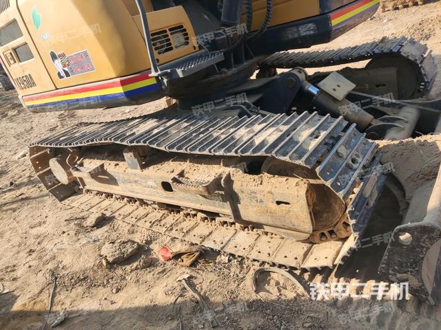 左側(cè)履帶整體?（行走機(jī)構(gòu)）