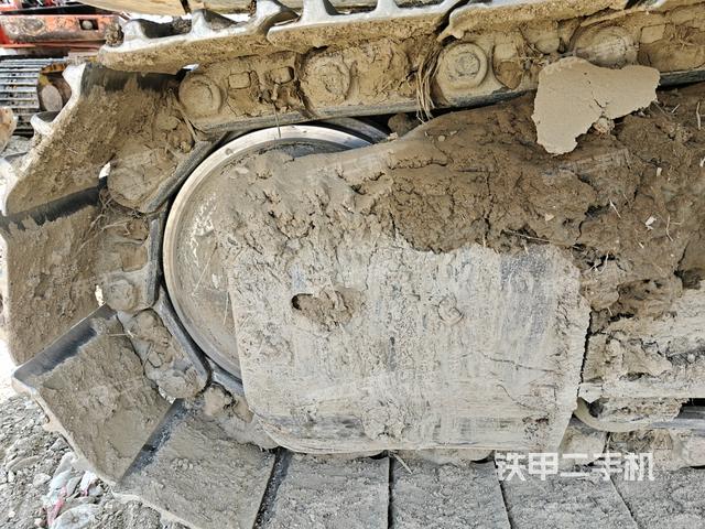 左驅(qū)動(dòng)輪（行走機(jī)構(gòu)）