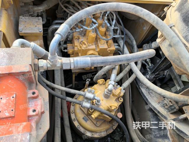 駕駛室頂部俯視(上車部件) 駕駛室頂部俯視(上車部件)