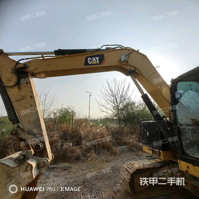 大臂整體?右側(cè)(工作和回轉(zhuǎn)裝置) 大臂整體?右側(cè)(工作和回轉(zhuǎn)裝置)