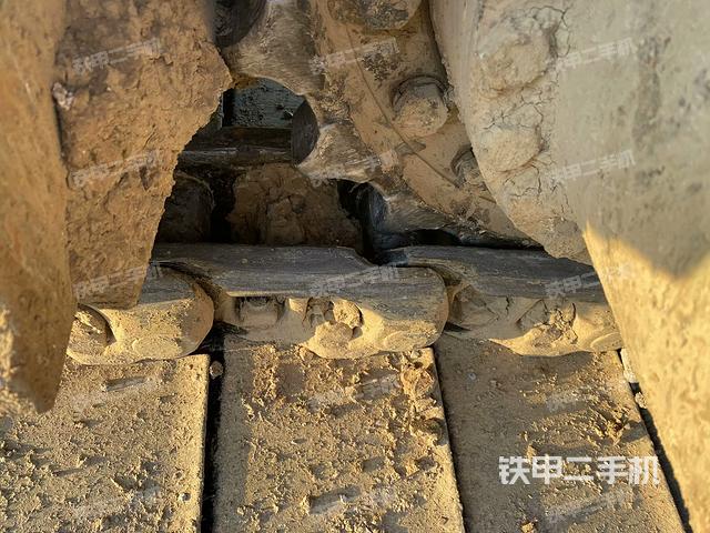 左導向輪（行走機構(gòu)）