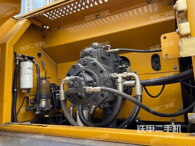 液壓泵室（大件艙室）