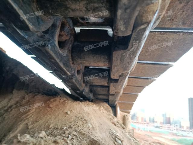 右側行走馬達蓋板（行走機構）