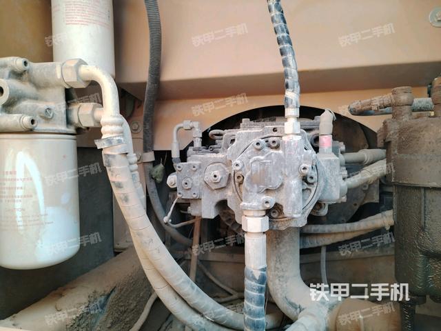液壓泵斜45?左(大件艙室) 液壓泵斜45?左(大件艙室)