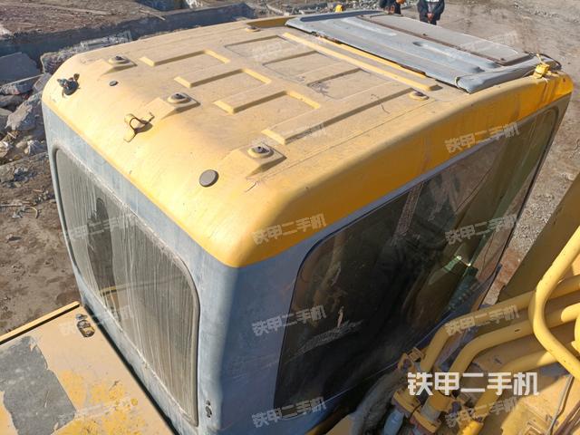 駕駛室頂部俯視（上車部件）