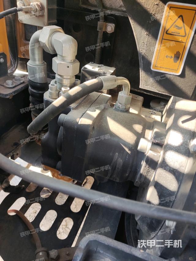 液壓泵室（大件艙室）