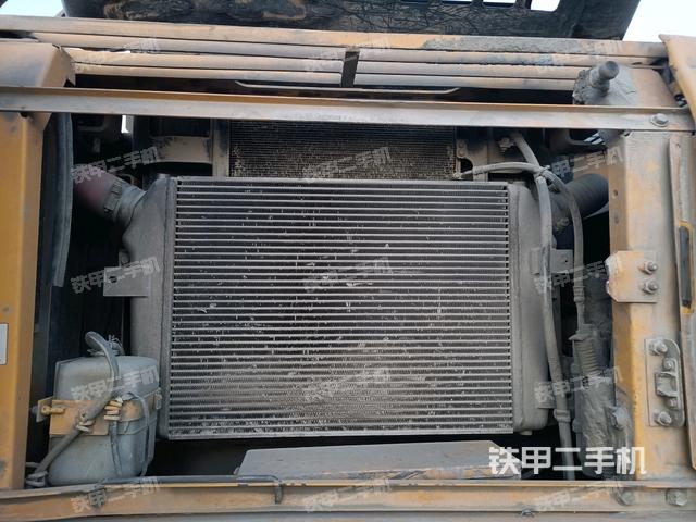 散熱器正面（大件艙室）