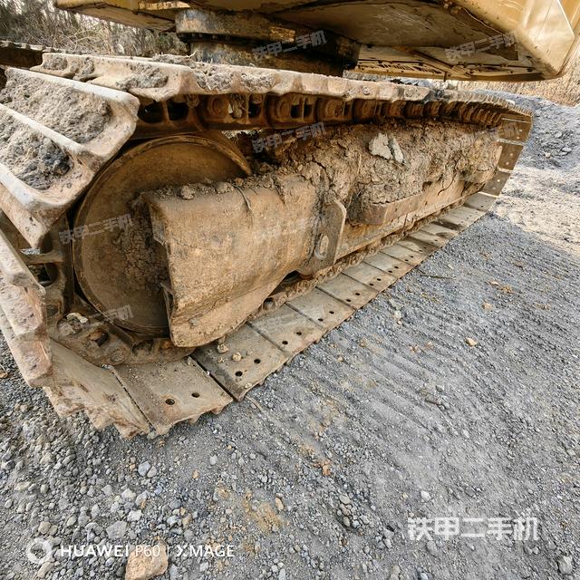 右側(cè)履帶整體?(行走機構(gòu)) 右側(cè)履帶整體?(行走機構(gòu))