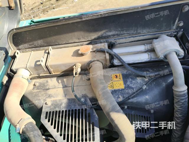 氣門室蓋螺絲特寫(上車部件) 氣門室蓋螺絲特寫(上車部件)