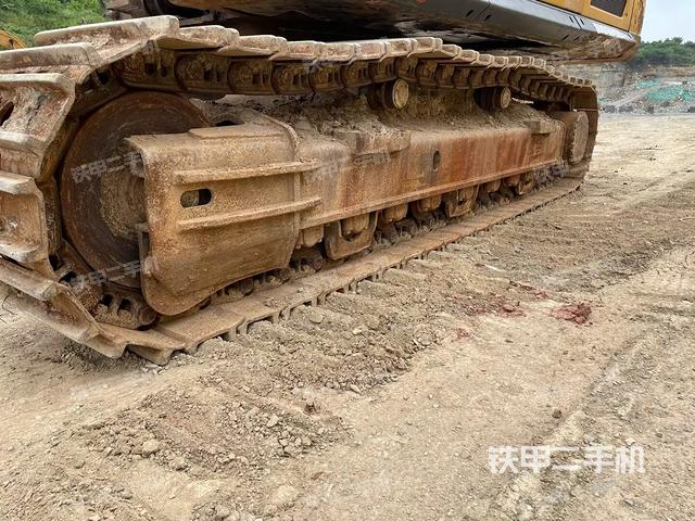 右側(cè)履帶整體（行走機(jī)構(gòu)）