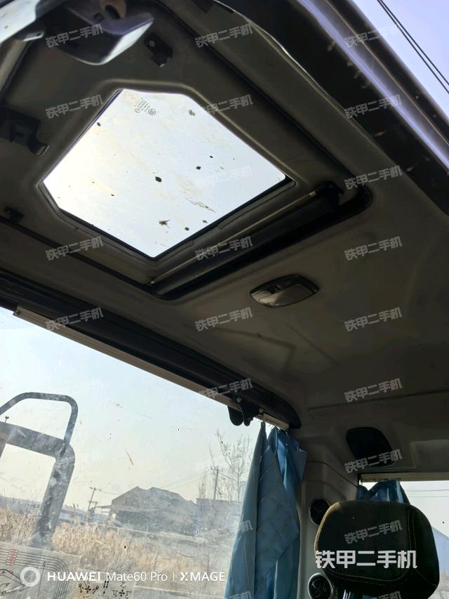 座椅左側(cè)控制臺(tái)/音響/含左手柄（駕駛室部分）