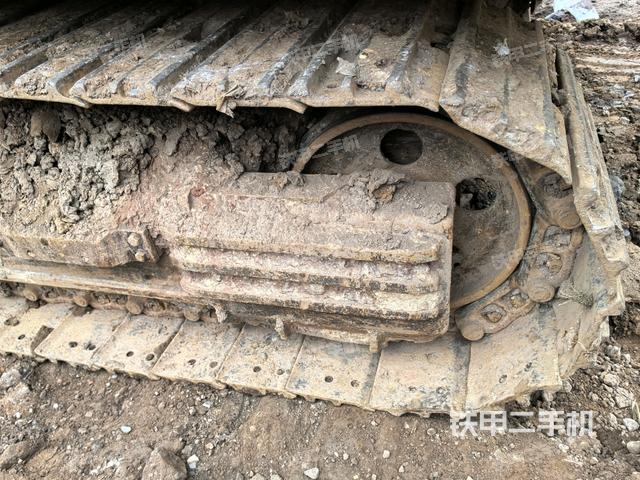 右側(cè)履帶整體（行走機(jī)構(gòu)）