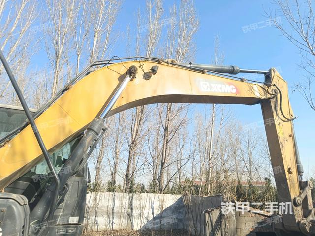 大臂整体 右侧（工作和回转装置）