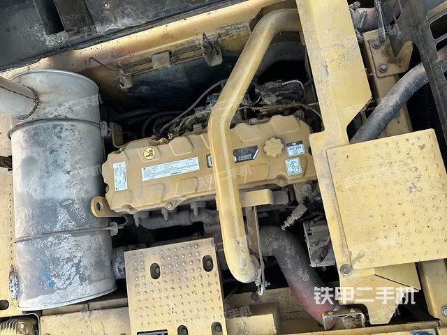 發(fā)動機(jī)整體俯視(整機(jī)外觀) 發(fā)動機(jī)整體俯視(整機(jī)外觀)