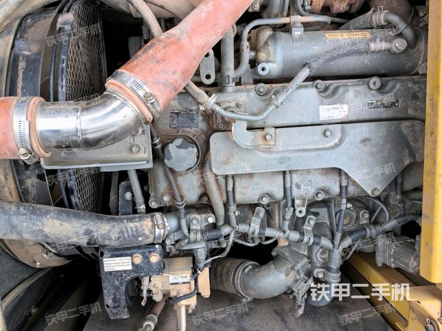 氣門室蓋螺絲特寫（上車部件）