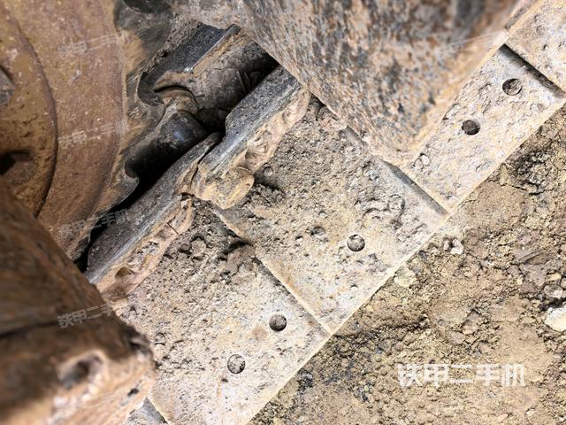 左側(cè)履帶整體?（行走機(jī)構(gòu)）