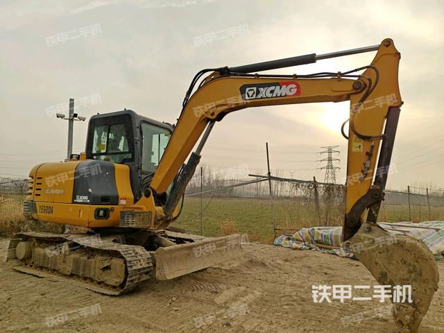 右前45(整機(jī)外觀) 右前45(整機(jī)外觀)