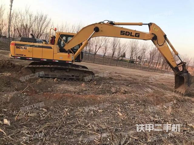 整機右后45°(整機外觀) 整機右后45°(整機外觀)