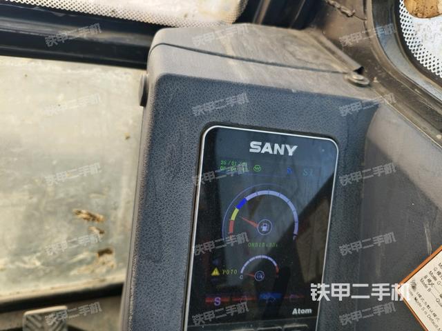 頂棚整體(駕駛室部分) 頂棚整體(駕駛室部分)