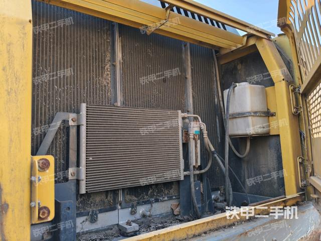 散熱器正面（大件艙室）