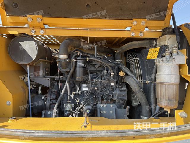 發(fā)動(dòng)機(jī)整體俯視（整機(jī)外觀）