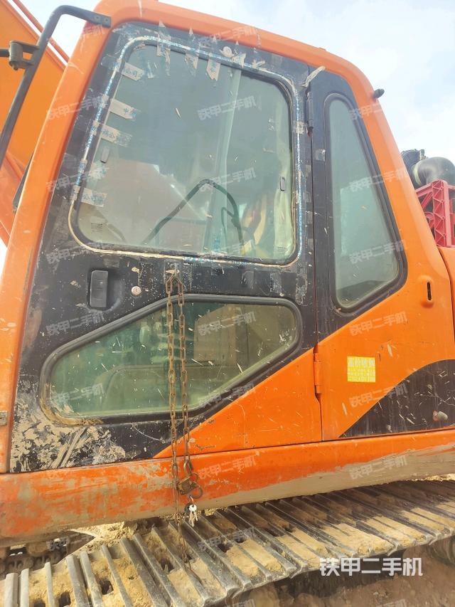 駕駛室正側(cè)（駕駛室部分）