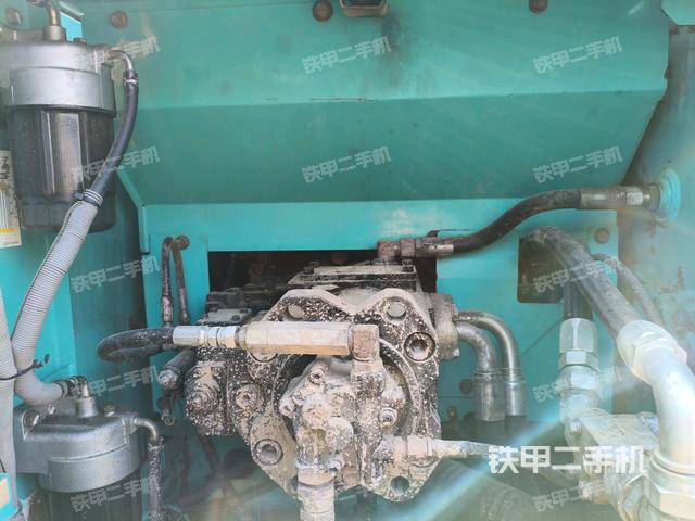 液壓泵斜45?左(大件艙室) 液壓泵斜45?左(大件艙室)