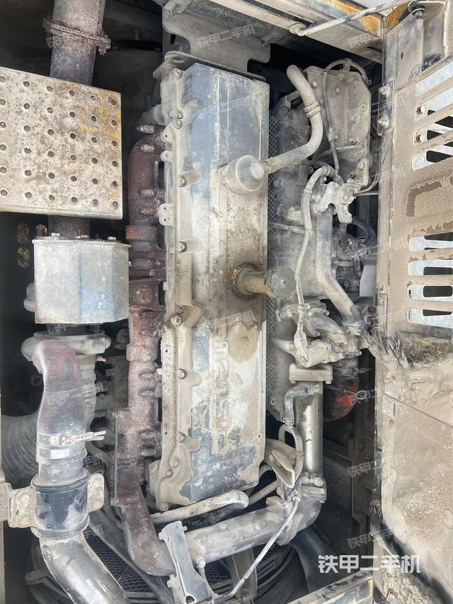 發(fā)動(dòng)機(jī)室（上車部件）