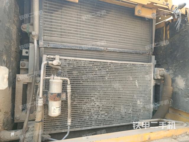 散熱器正面（大件艙室）