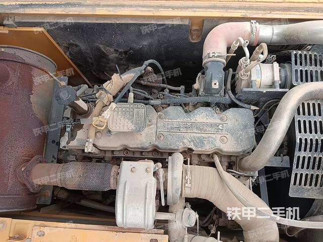 发动机室（上车部件）