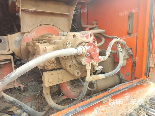 液壓泵斜45?左（大件艙室）