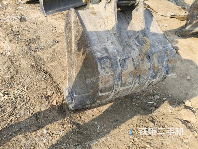鏟斗45度(工作和回轉(zhuǎn)裝置) 鏟斗45度(工作和回轉(zhuǎn)裝置)