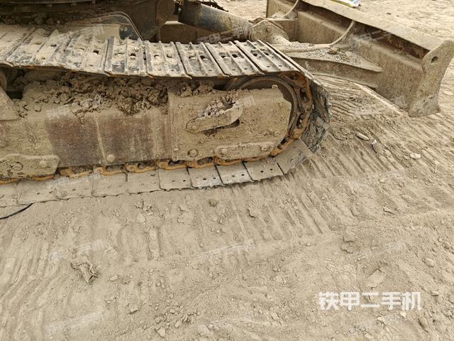 右側(cè)履帶整體?(行走機(jī)構(gòu)) 右側(cè)履帶整體?(行走機(jī)構(gòu))