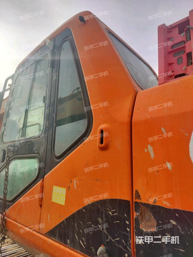 駕駛室左后45度（駕駛室部分）