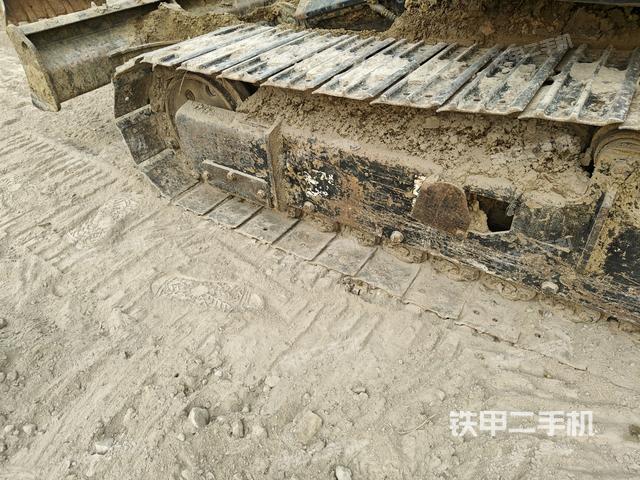 左側(cè)行走馬達蓋板（行走機構(gòu)）