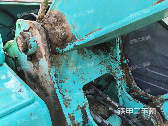 大臂根部?斜視(工作和回轉裝置) 大臂根部?斜視(工作和回轉裝置)