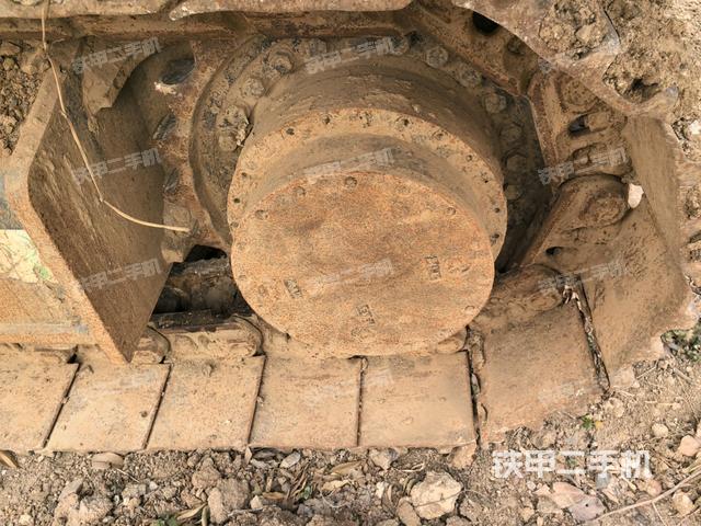 左側(cè)行走馬達(dá)蓋板(行走機(jī)構(gòu)) 左側(cè)行走馬達(dá)蓋板(行走機(jī)構(gòu))