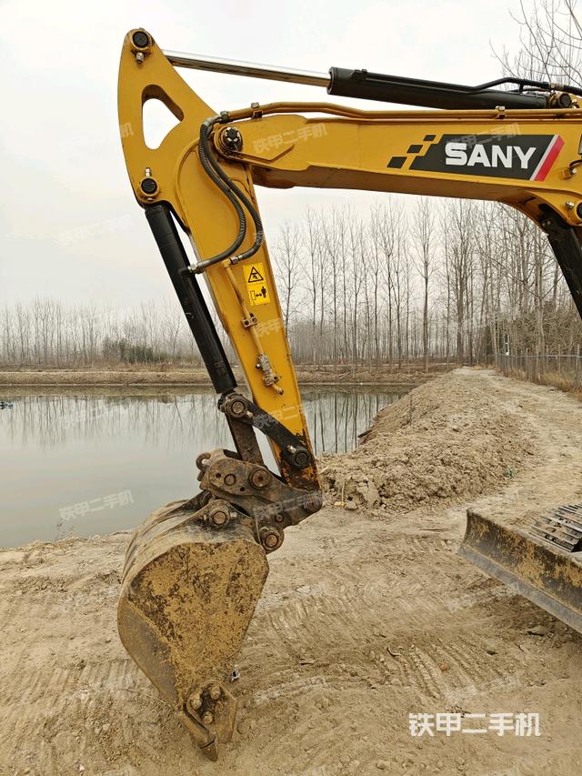 大臂整體?右側(cè)（工作和回轉(zhuǎn)裝置）